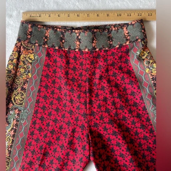 NWOT Alice + Olivia Red Patterned Wide/Flare Leg Pants Sz 0 - Picture 6 of 13